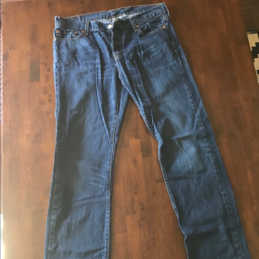Levi’s 501s size 29. Straight leg, cute cuffed!